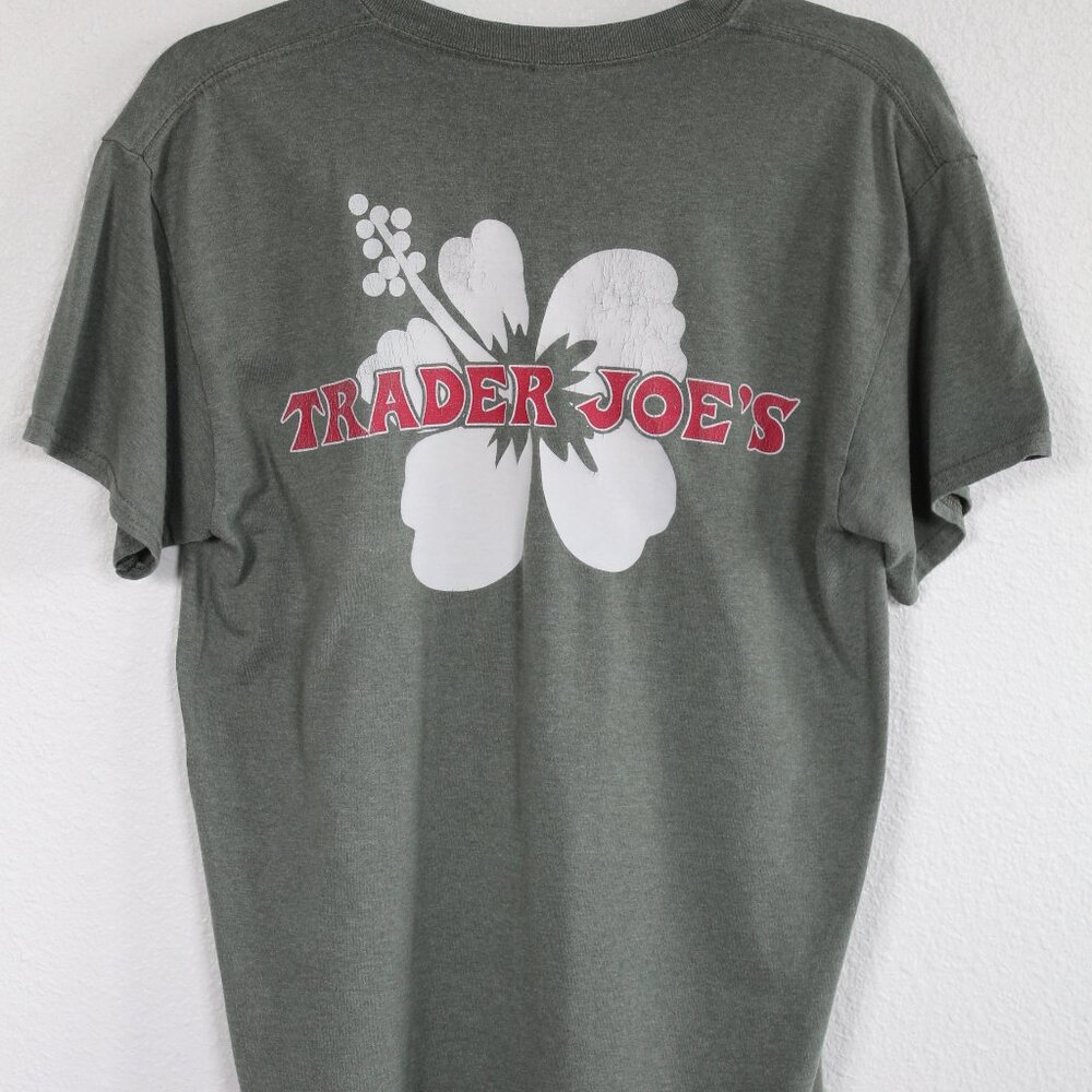 Trader Joes Army Green Medium Crew T-Shirt